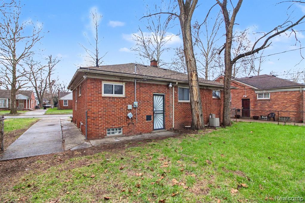 20260 Patton Street Detroit, MI 48219 - Photo 18 of 21