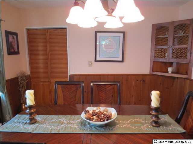 171 Lloyd Road Aberdeen, NJ 07747 - Photo 5 of 20 Additional Photo