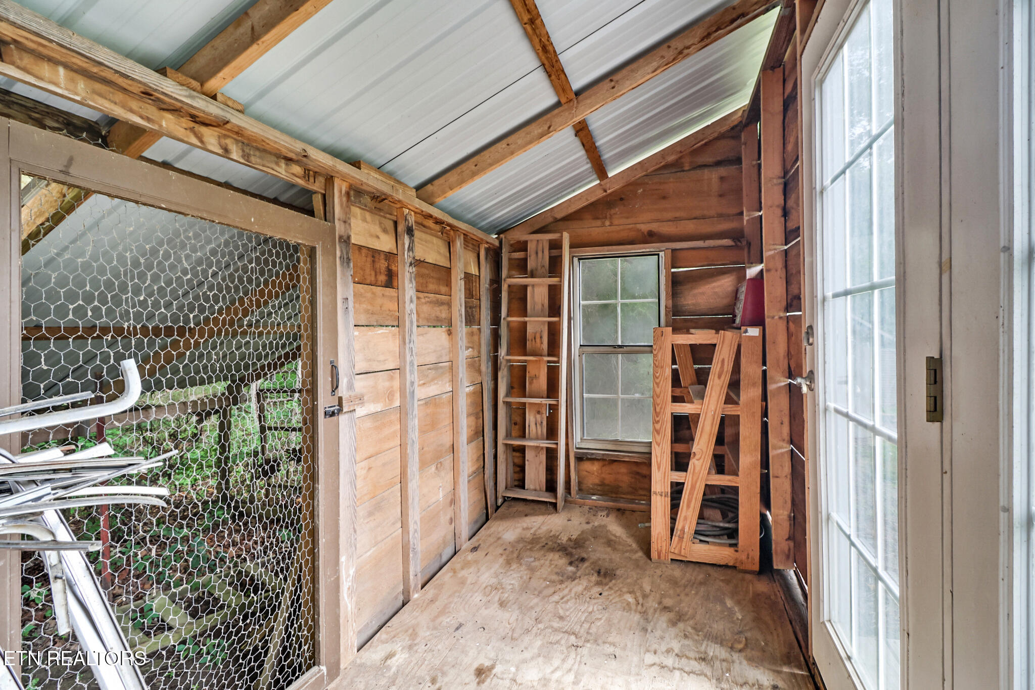 16501 Genesis Road Crossville, TN 38571 - Photo 21 of 60 outbuilding
