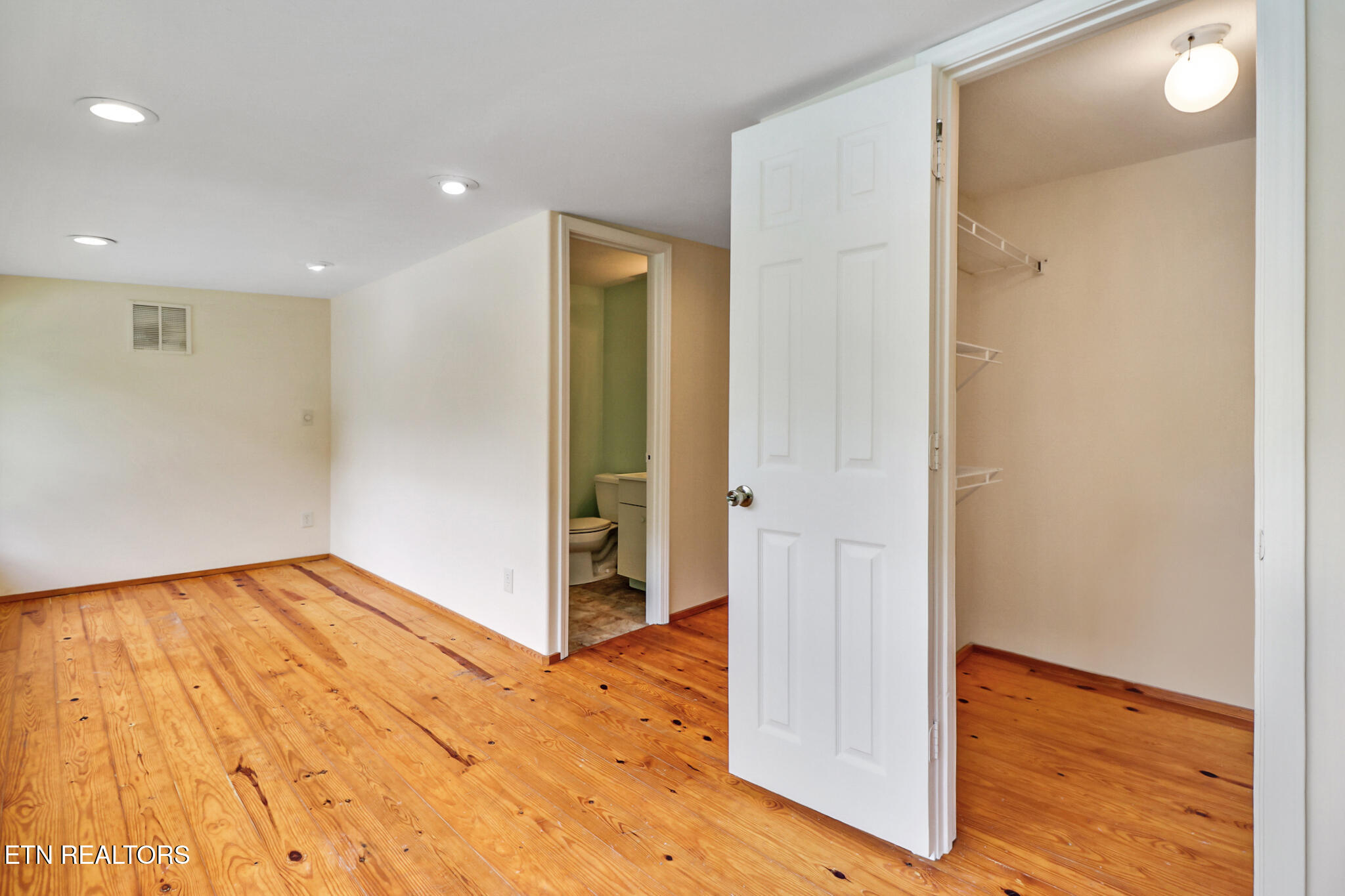 16501 Genesis Road Crossville, TN 38571 - Photo 32 of 60 bedroom