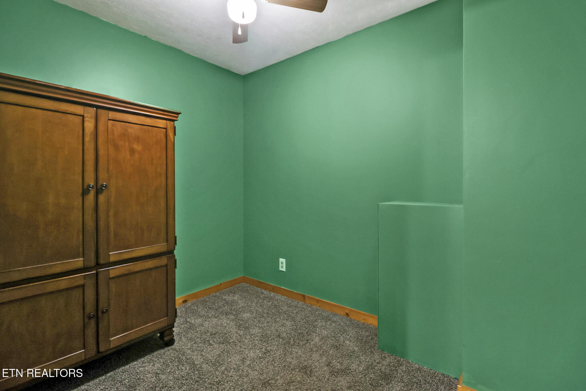 16501 Genesis Road Crossville, TN 38571 - Photo 39 of 60 closet