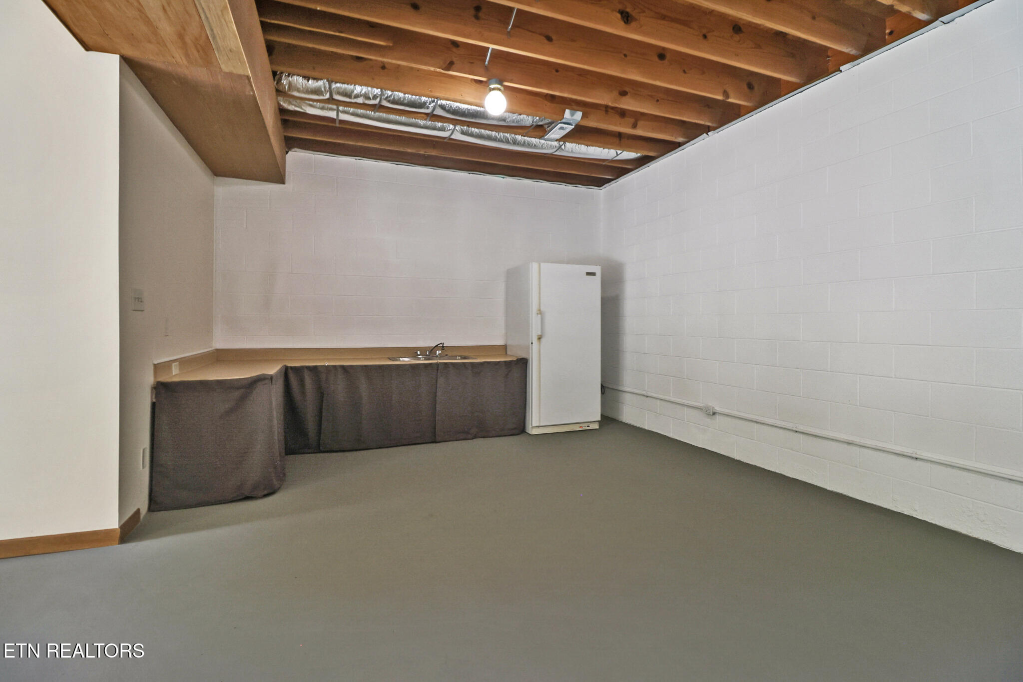 16501 Genesis Road Crossville, TN 38571 - Photo 52 of 60 Rec room kit. nook