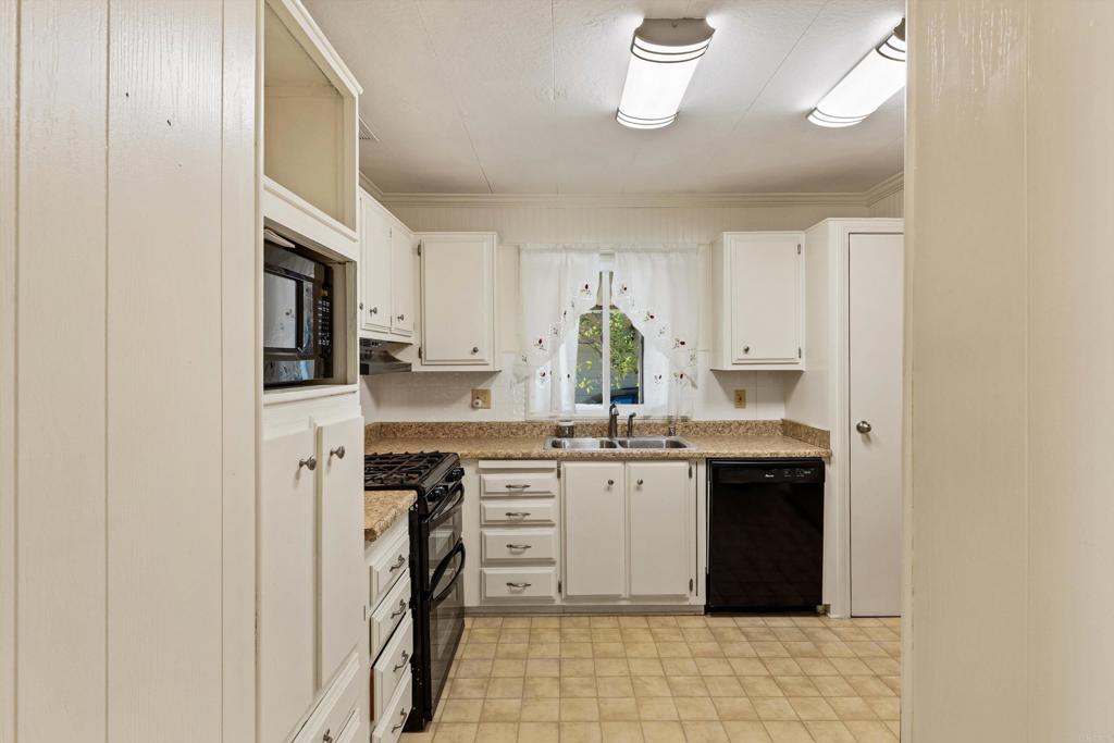 971 Borden Road, Unit 2 San Marcos, CA 92069 - Photo 10 of 42