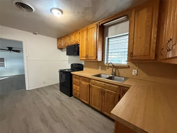 $1,995 | 506 South Arizona Drive, Celina, TX 75009