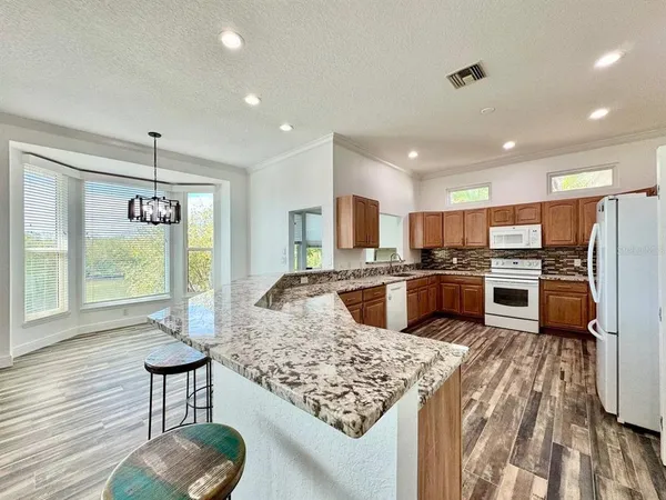 $4,700 | 2384 Creek Court, Clearwater, FL 33764