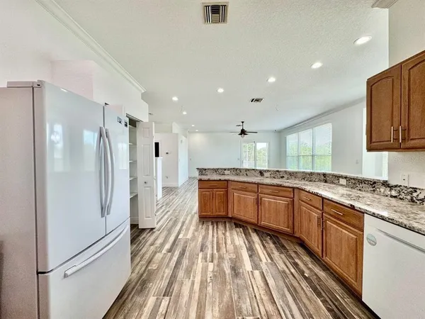 $4,700 | 2384 Creek Court, Clearwater, FL 33764