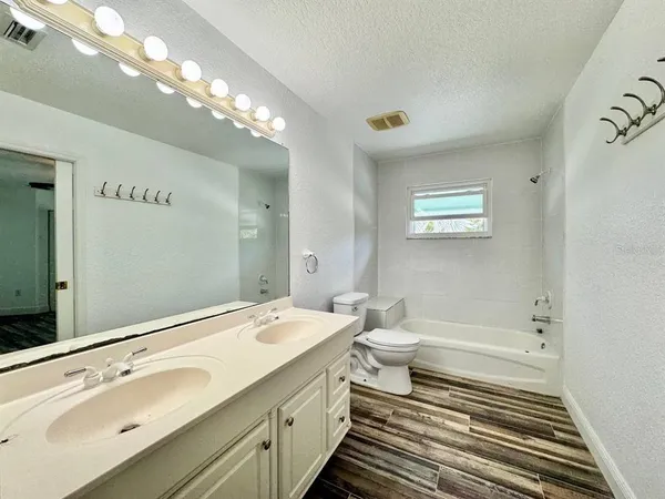 $4,700 | 2384 Creek Court, Clearwater, FL 33764