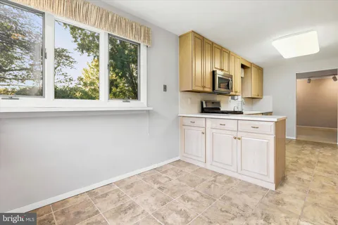 $699,000 | 25 Powers Place, Dresher, PA 19025