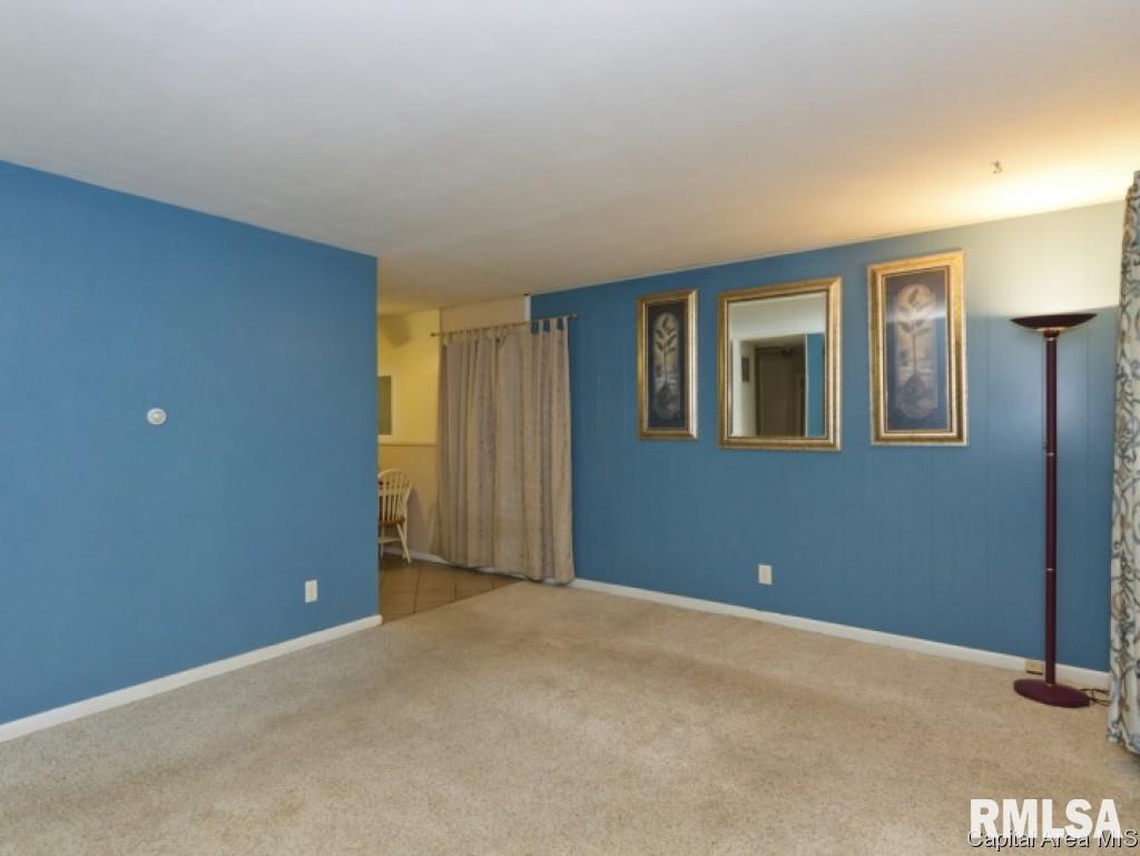 712 St Mary's Springfield Il 62702 Springfield, IL 62702 - Photo 4 of 19