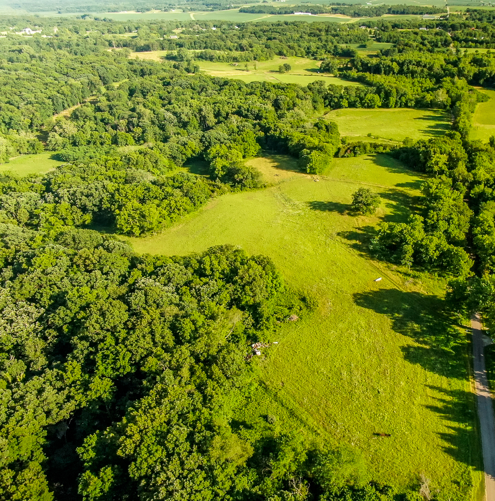5770 Green Valley Road Clinton, IL 61727 - Photo 5 of 10