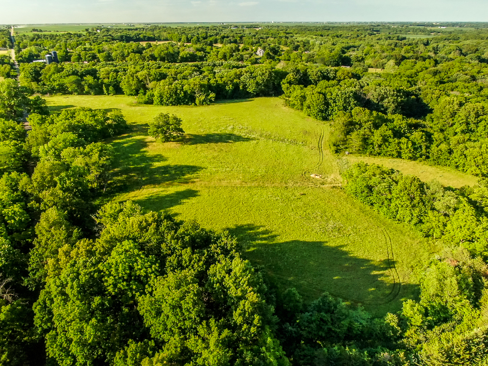 5770 Green Valley Road Clinton, IL 61727 - Photo 8 of 10