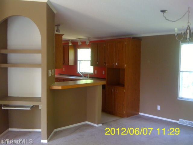191 Half Wright Road Winston-Salem, NC 27107 - Photo 4 of 6 Dining Room.