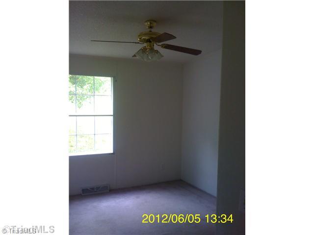 191 Half Wright Road Winston-Salem, NC 27107 - Photo 6 of 6 2nd Bedroom.