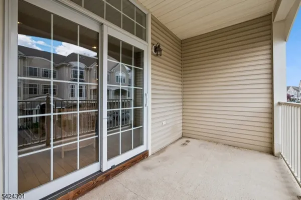 $830,000 | 816 Kensington Lane, Livingston, NJ 07039