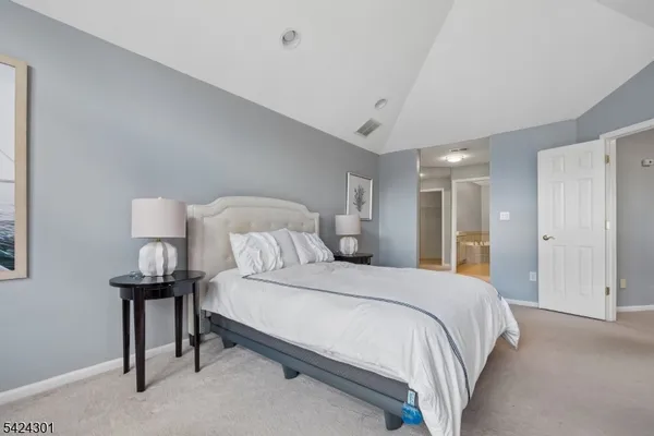 $830,000 | 816 Kensington Lane, Livingston, NJ 07039