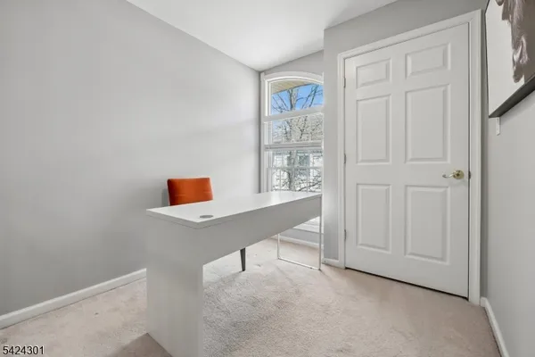 $830,000 | 816 Kensington Lane, Livingston, NJ 07039
