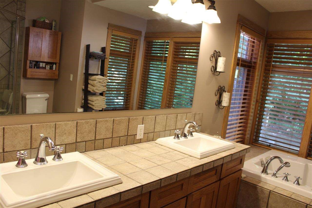 13301 South Beardslee Road Perry, MI 48872 - Photo 41 of 70 21481665-40.JPG