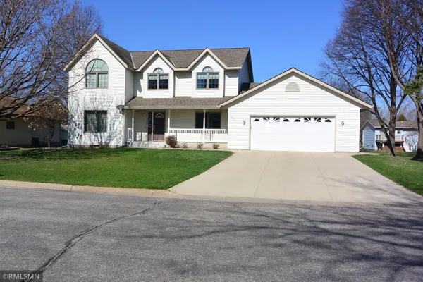 $525,000 | 201 Douglas Drive, Glencoe, MN 55336
