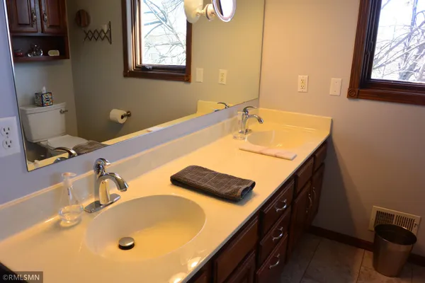 $525,000 | 201 Douglas Drive, Glencoe, MN 55336