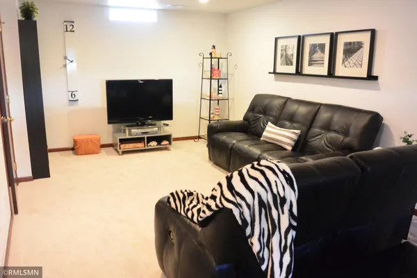 $525,000 | 201 Douglas Drive, Glencoe, MN 55336
