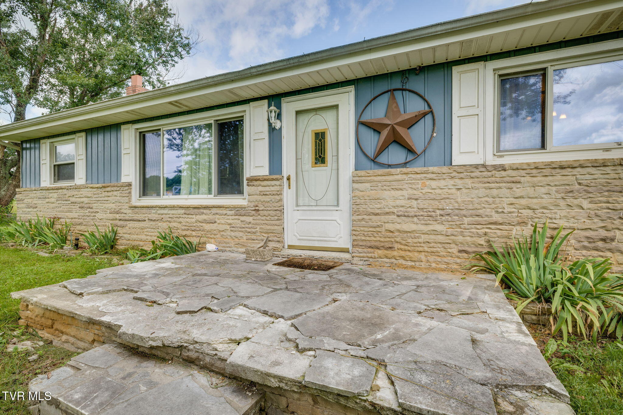 3545 Chuckey Highway Limestone, TN 37681 - Photo 5 of 30 004