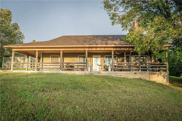 $475,000 | 863 25th Road, Longton, KS 67352