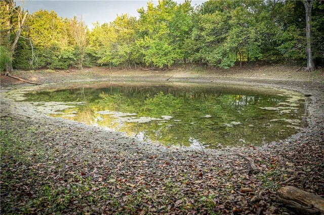 $475,000 | 863 25th Road, Longton, KS 67352