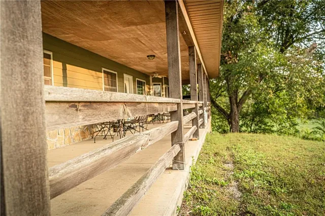 $475,000 | 863 25th Road, Longton, KS 67352