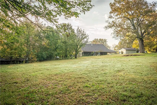 $475,000 | 863 25th Road, Longton, KS 67352