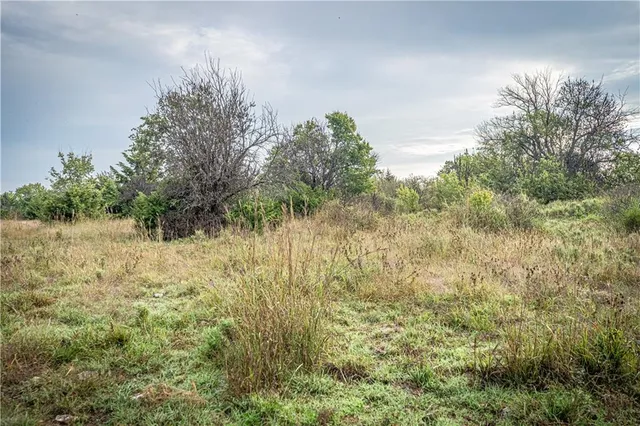 $475,000 | 863 25th Road, Longton, KS 67352