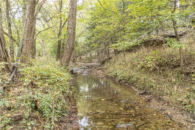 $475,000 | 863 25th Road, Longton, KS 67352