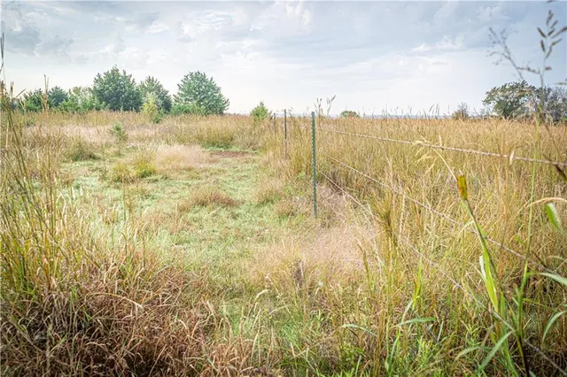 $475,000 | 863 25th Road, Longton, KS 67352