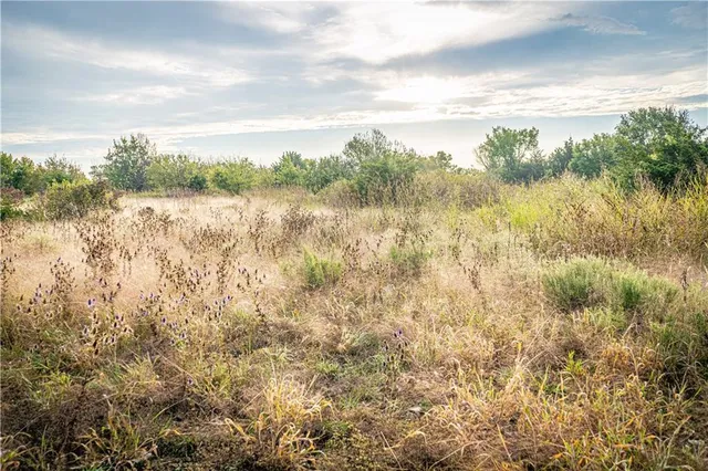 $475,000 | 863 25th Road, Longton, KS 67352