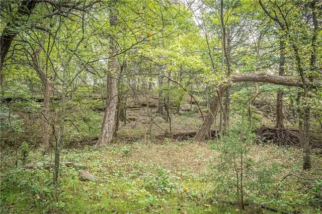 $475,000 | 863 25th Road, Longton, KS 67352