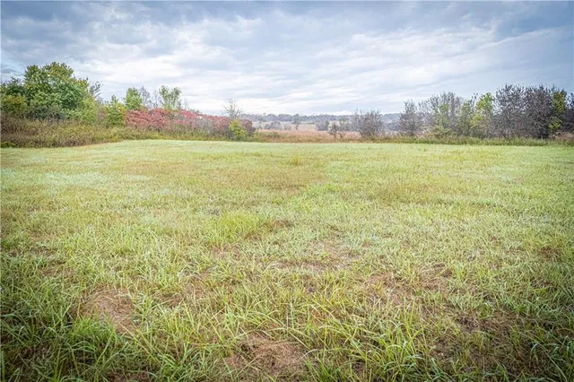 $475,000 | 863 25th Road, Longton, KS 67352