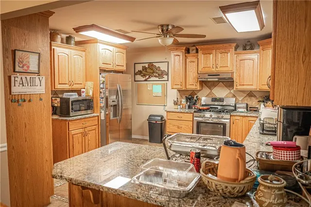 $475,000 | 863 25th Road, Longton, KS 67352