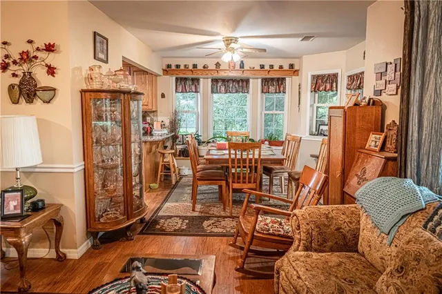 $475,000 | 863 25th Road, Longton, KS 67352