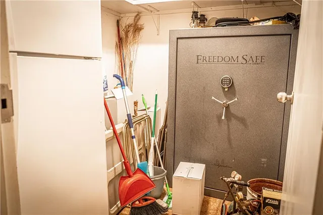 $475,000 | 863 25th Road, Longton, KS 67352