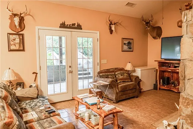 $475,000 | 863 25th Road, Longton, KS 67352