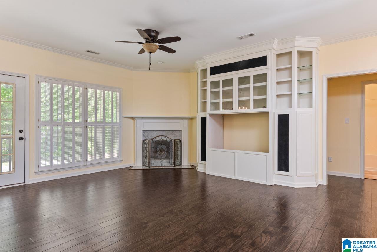 320 Wynlake Circle Alabaster, AL 35007 - Photo 5 of 32