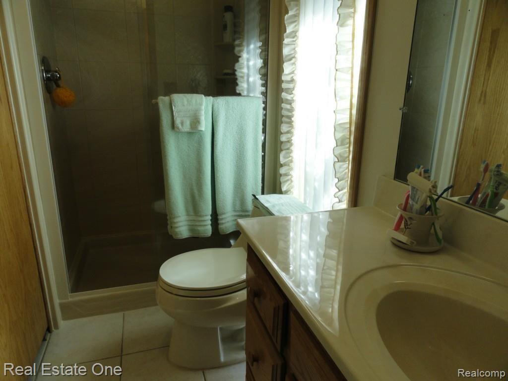 26320 Drake Road Farmington, MI 48331 - Photo 17 of 26 DSC00609.jpg