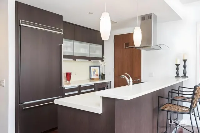 $2,290,000 | 50 West 15th Street, Unit 8B | Flatiron