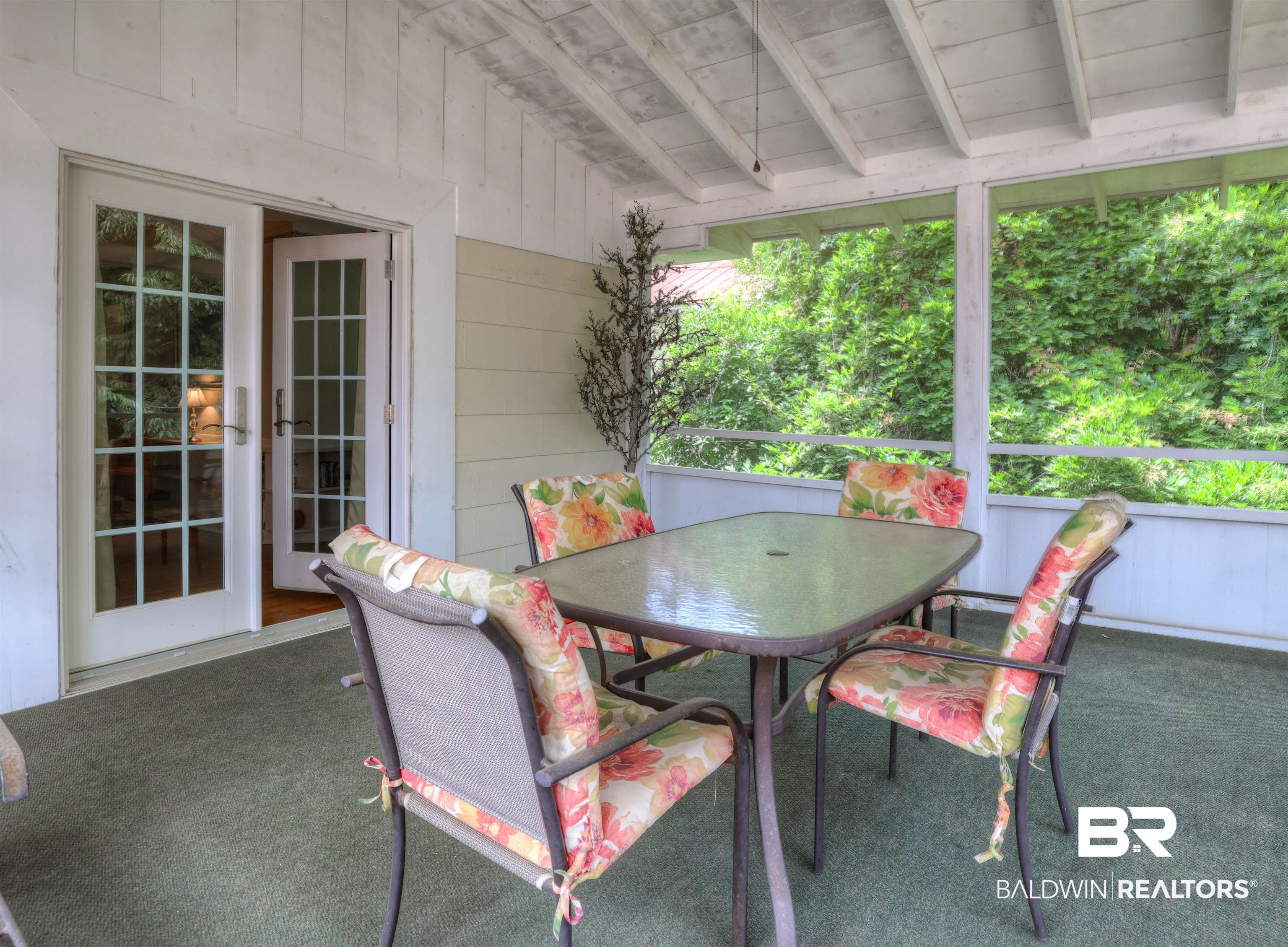 8 White Avenue Fairhope, AL 36532 - Photo 35 of 39 Screened porch in Apartme