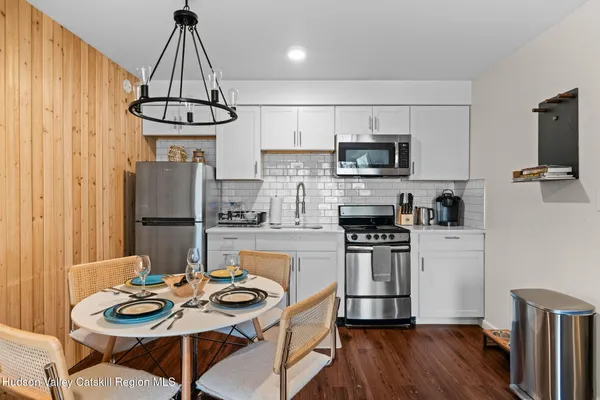 $325,000 | 64 Highlands Lane, Unit D6, Hunter, NY 12442