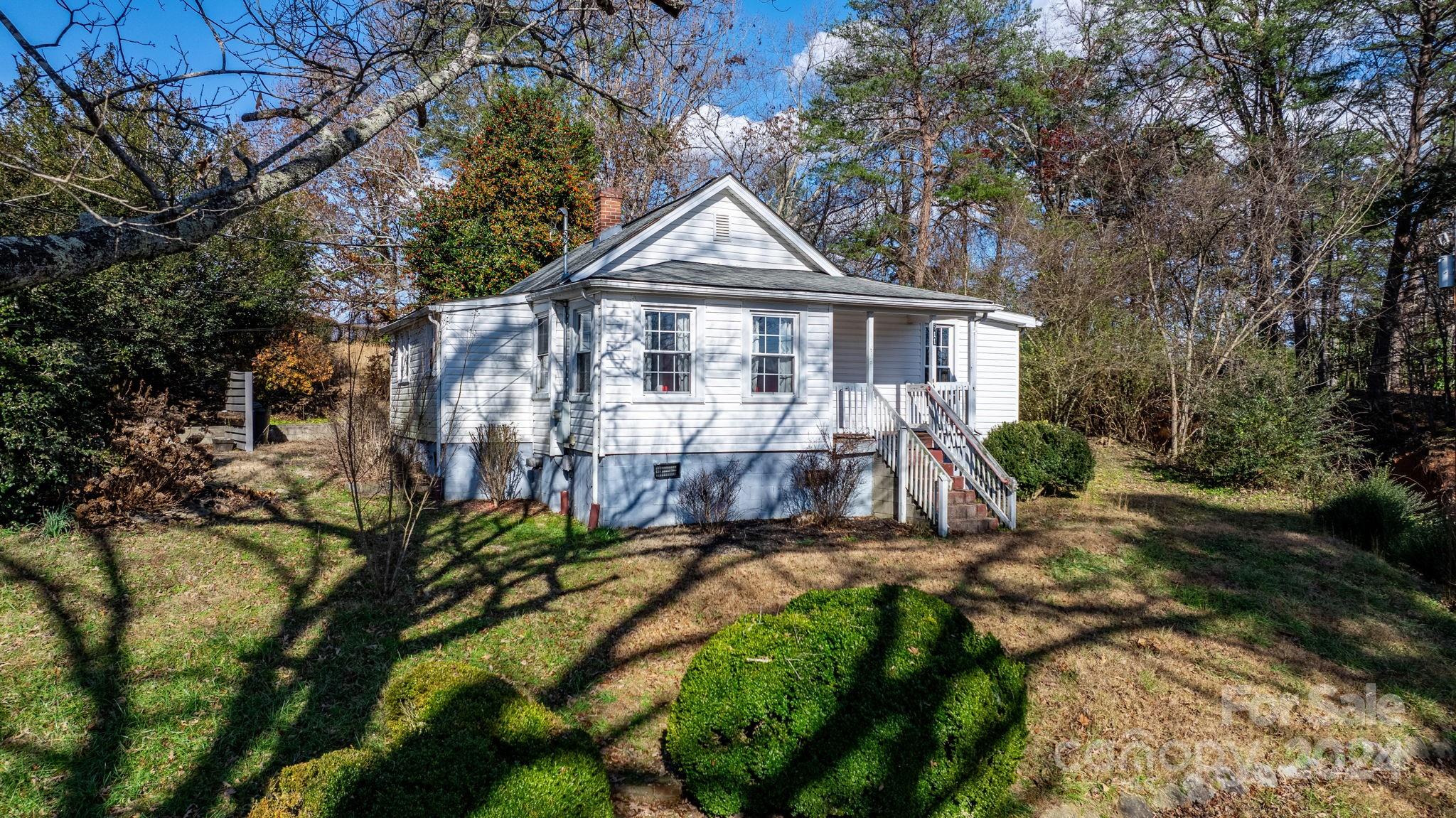 811 Markham Road Tryon, NC 28782 - Photo 33 of 46