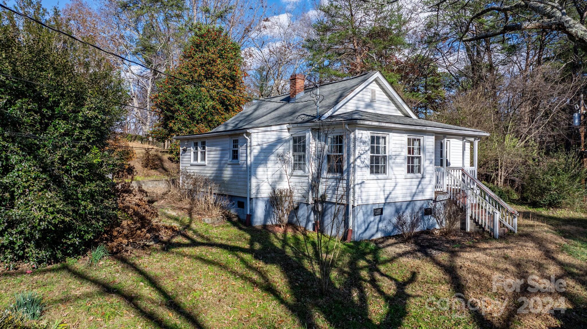 811 Markham Road Tryon, NC 28782 - Photo 34 of 46