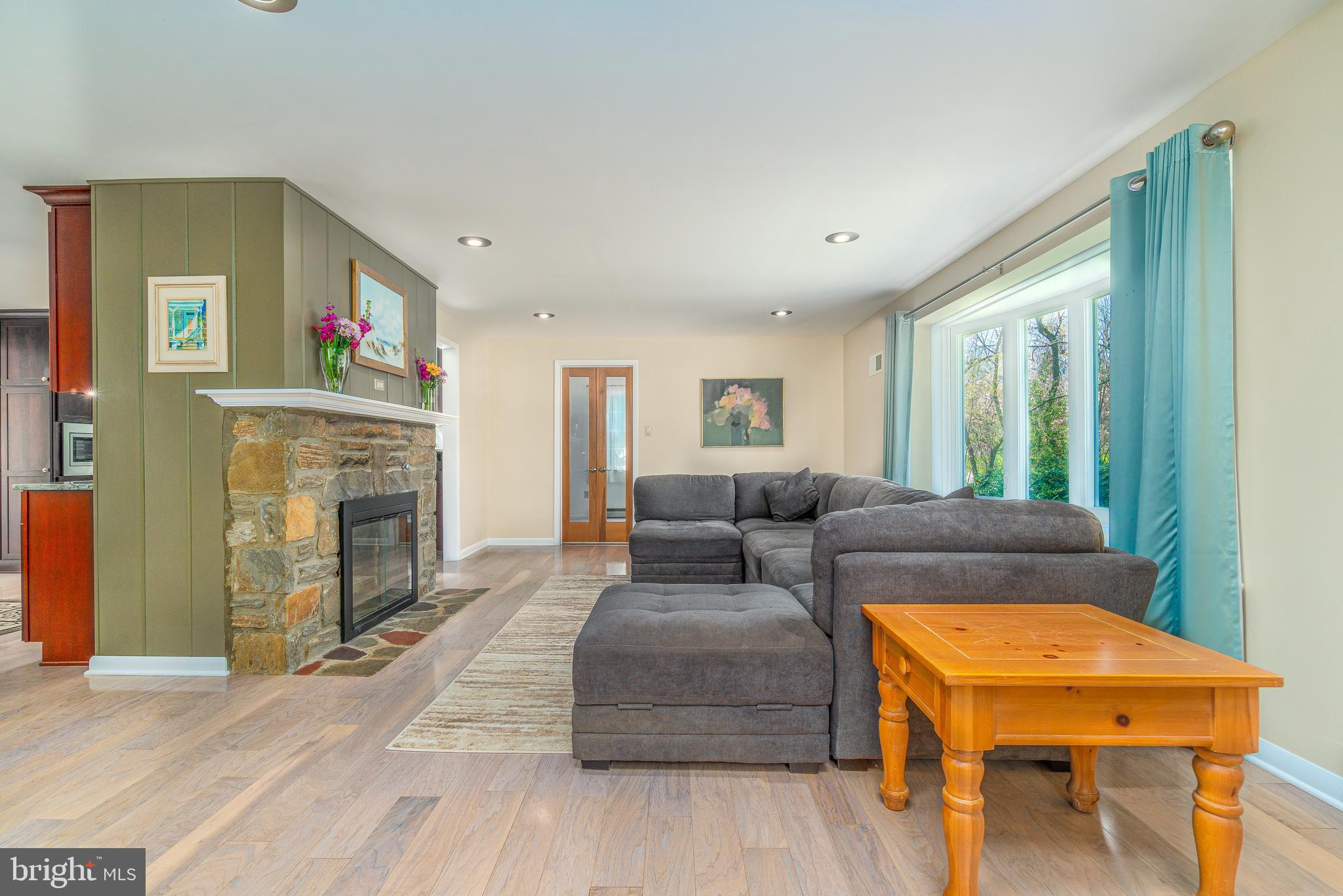 922 Hollow Road Wayne, PA 19087 - Photo 8 of 59