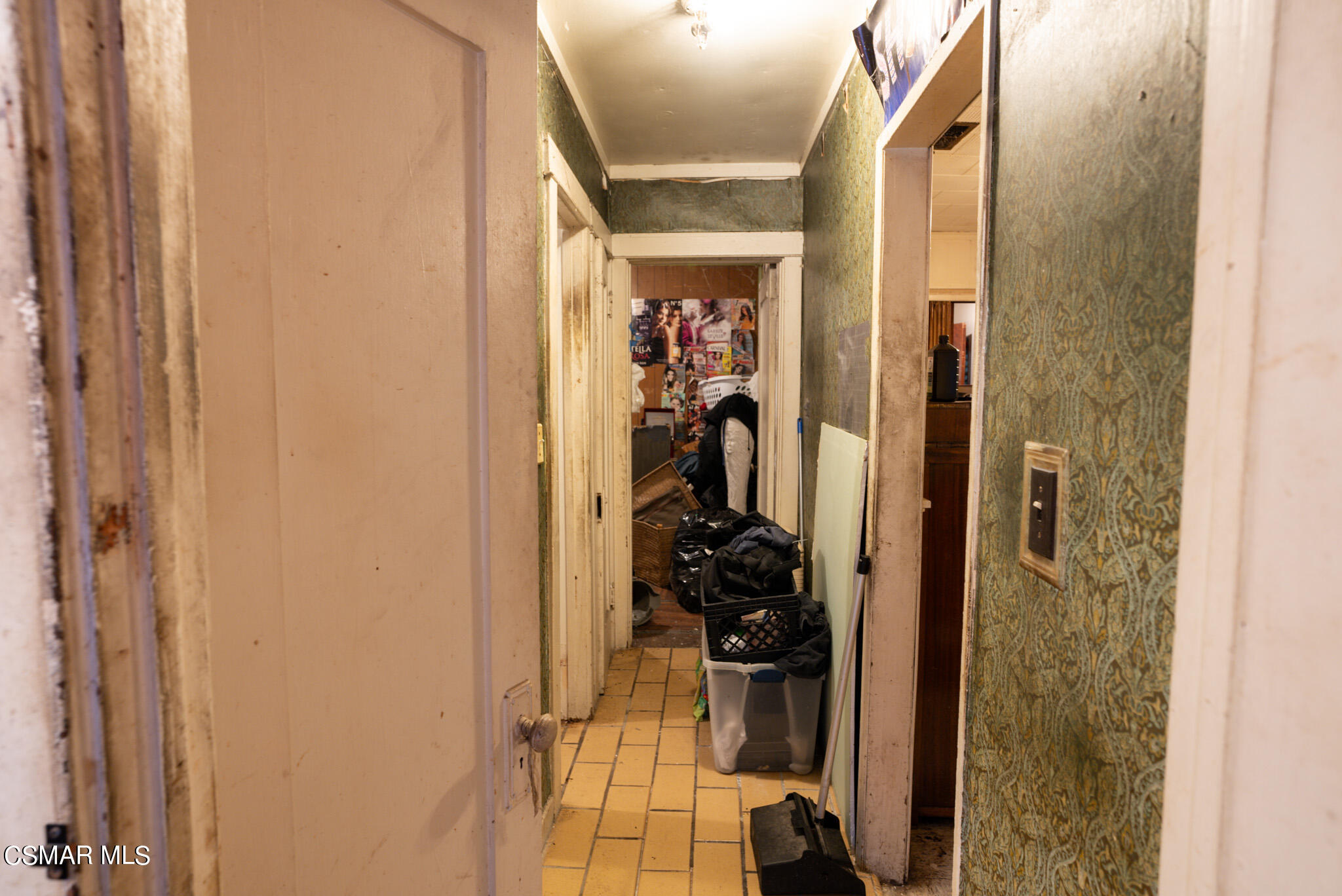 5829 Tipton Way Los Angeles, CA 90042 - Photo 17 of 20 a view of a closet