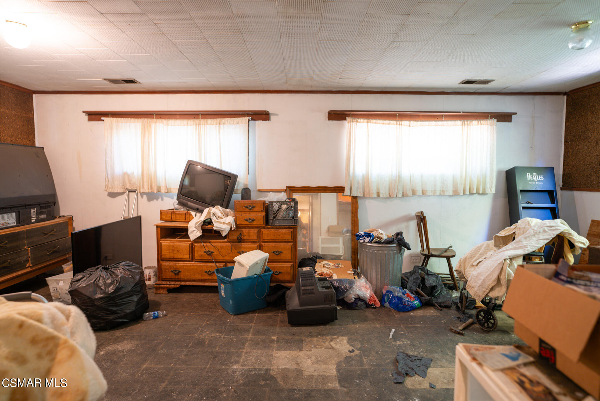 5829 Tipton Way Los Angeles, CA 90042 - Photo 8 of 20 a view of a room with gym equipment