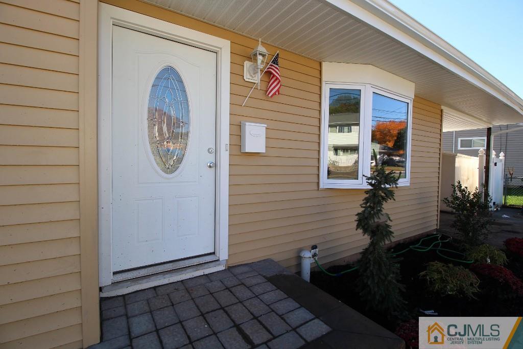 17 Brookside Road Edison, NJ 08817 - Photo 1 of 20 a front view of a house